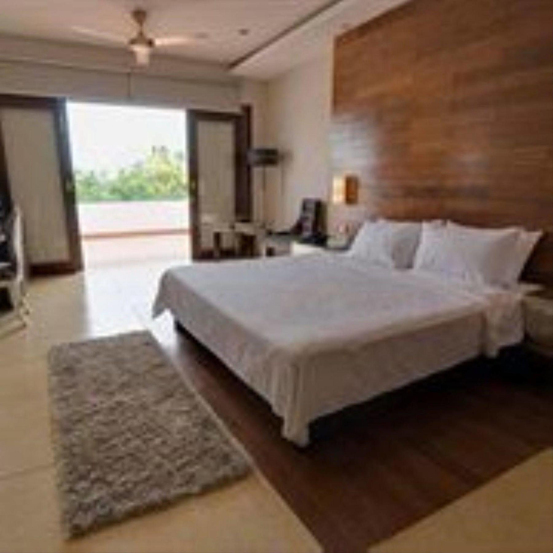 Riverview Cambodia Boutique Hotel Phnom-Penh Buitenkant foto